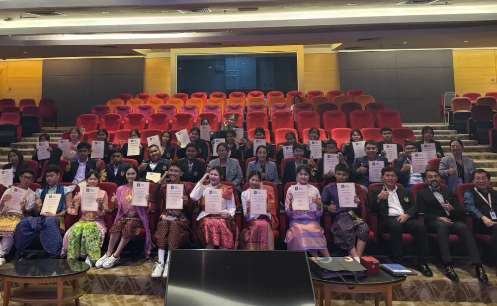 文化交流：泰国 Ranodwittaya 学校来访