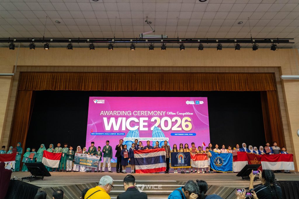 世纪大学学生参加WICE 2026全球创新者大会